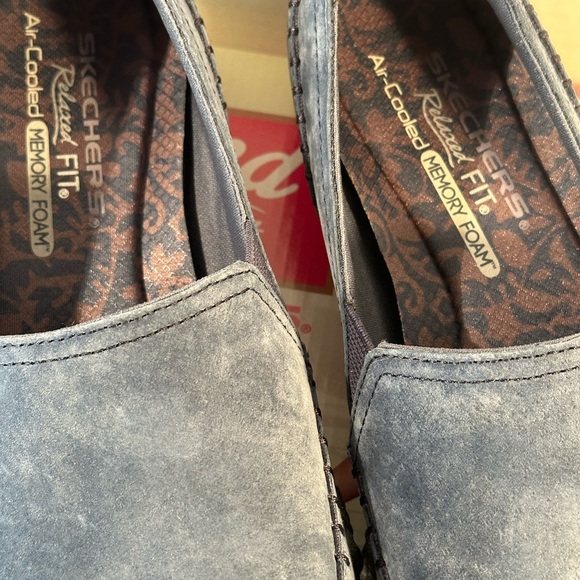 Women’s Relaxed Fit Memory Foam Slip On - Picture 4 of 7